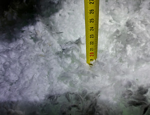 Zateplení stropu rodinného domu pomocí foukané izolace